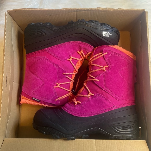 The North Face Alpenglow Pink Waterproof Boots - Picture 1 of 8